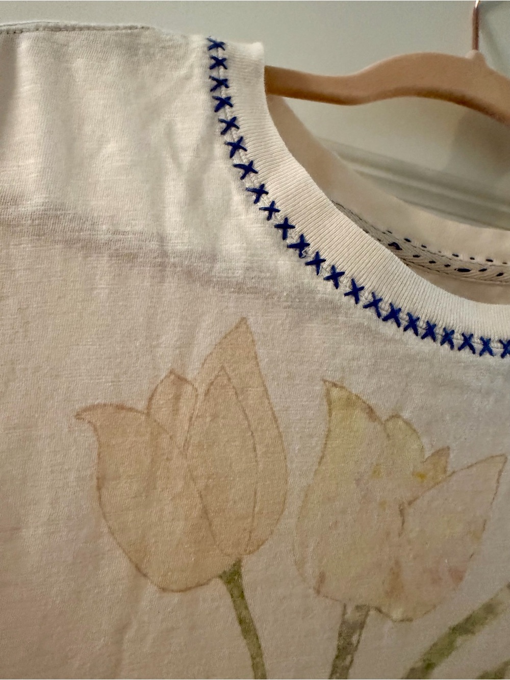 NWT Free People “We The Free in Spring” Floral Graphic Tee in Soft Cream-Size S - Picture 4 of 4